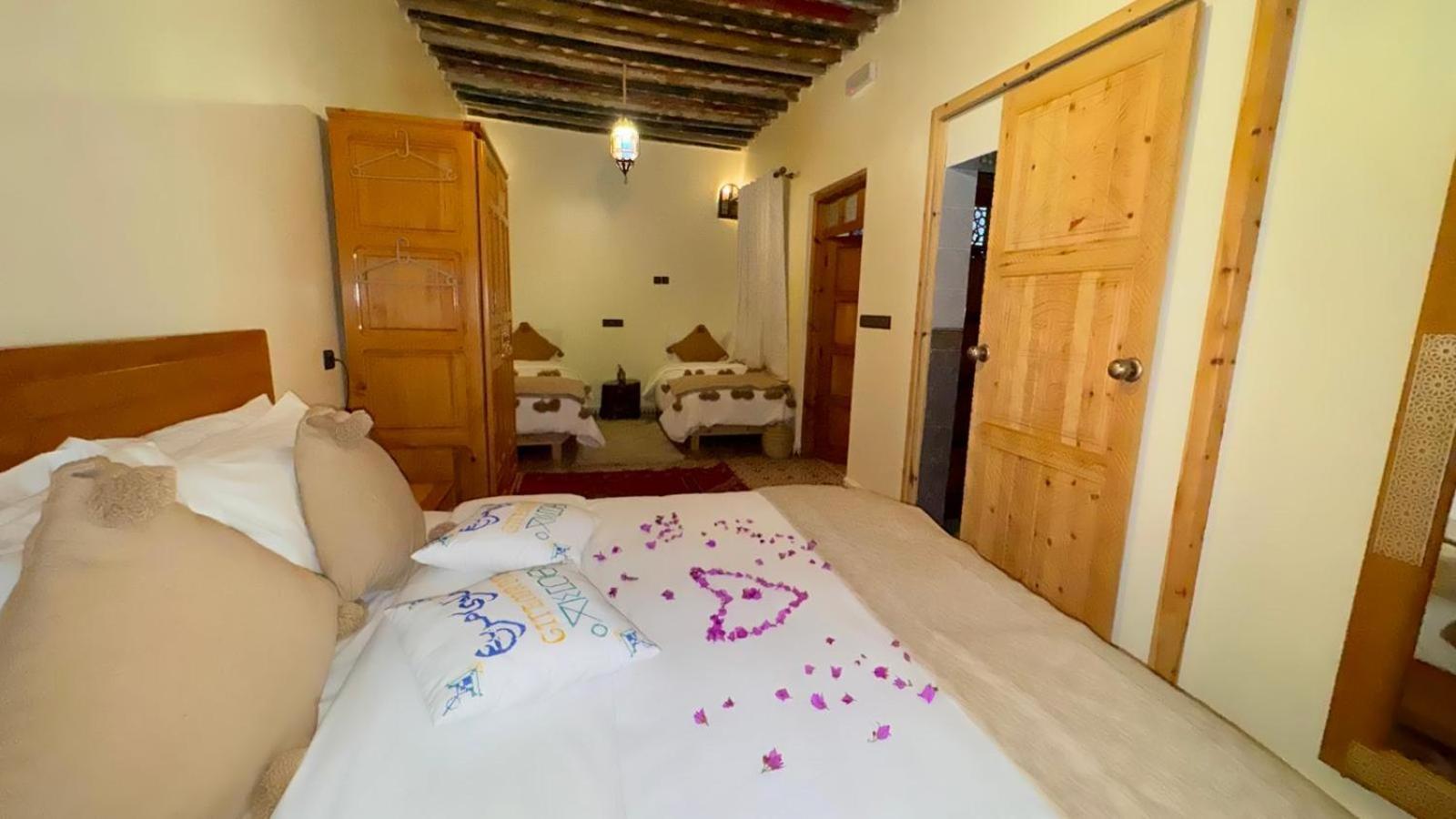 Gite Marbie Maison Rurale, Une Experience Naturelle Unique, Au Coeur Du Moyen Atlas, Maroc Kasba Tibouda Exterior foto